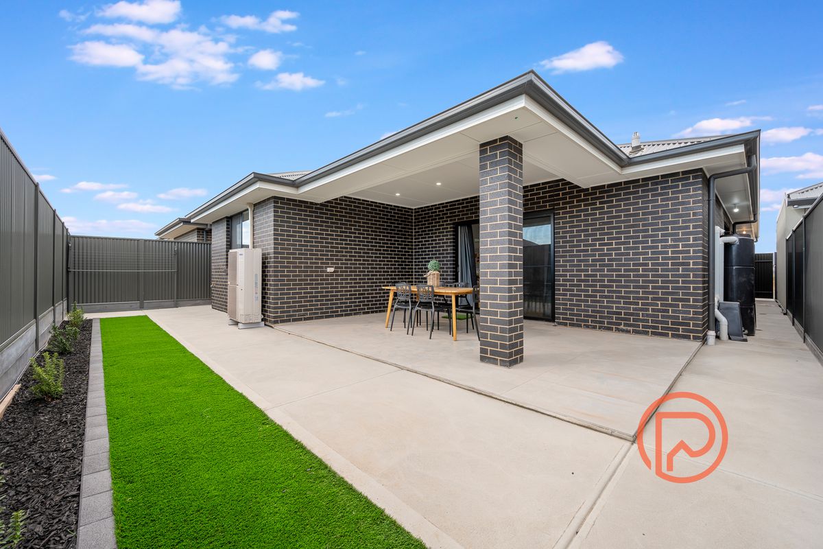 22 Trimboli Crescent, Riverlea Park