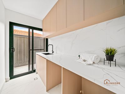 8A Castlereagh Close, Willetton