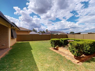 4B John Brass Place, Dubbo