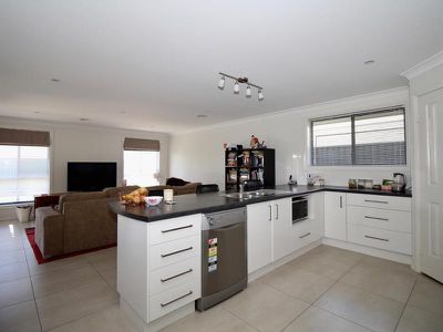 117 Evernden Road, Llanarth