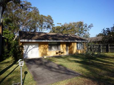 10 Patanga Street, Hawks Nest