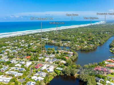 2 / 3 Halyard Court, Ocean Shores