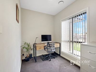 6 Crossroads Drive, Dubbo
