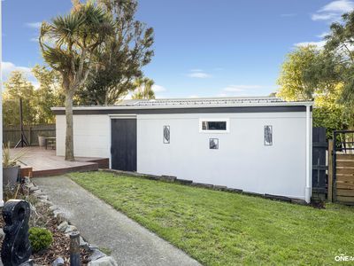22 Bartlett Grove, Tawa