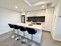 608 / 10 Trinity Street, Fortitude Valley