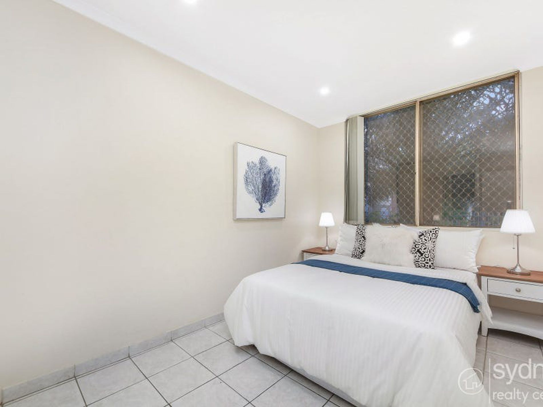 2 / 28 Evans Avenue, Eastlakes