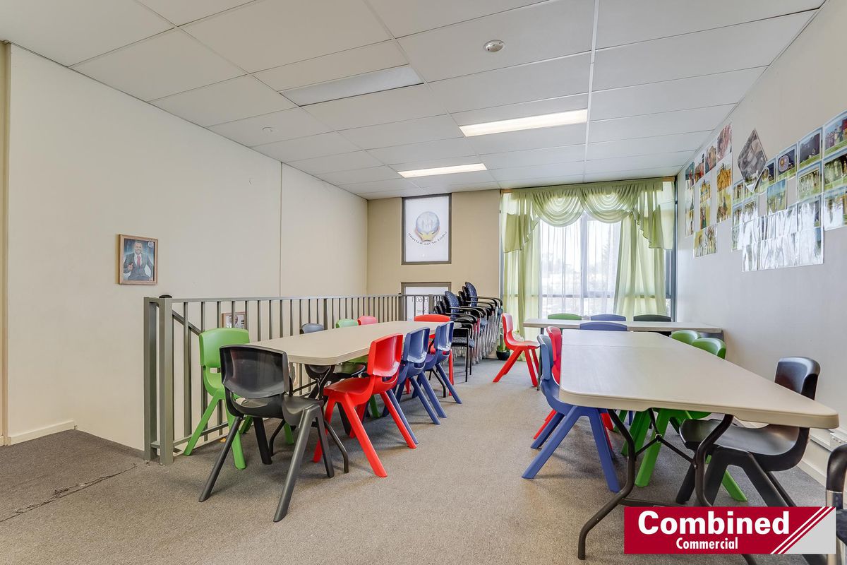 4 / 5 Wiltshire Street, Minto