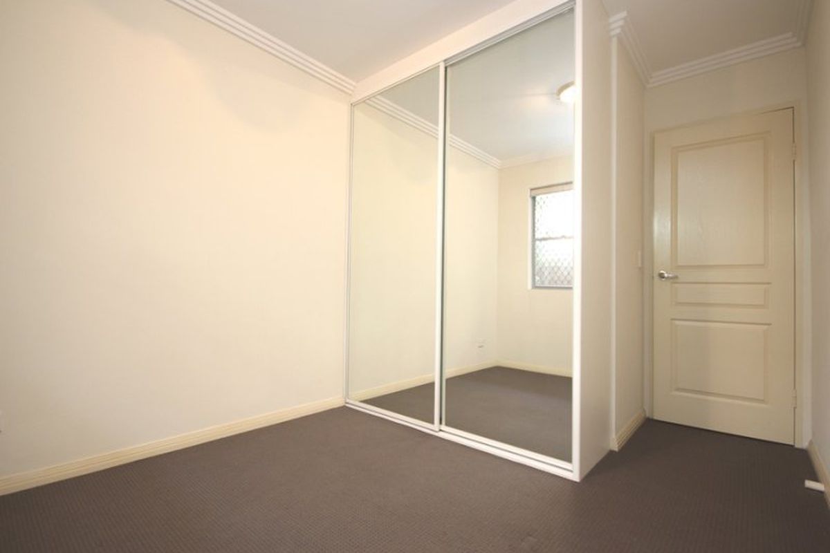 29 / 23 Hornsey Road, Homebush West