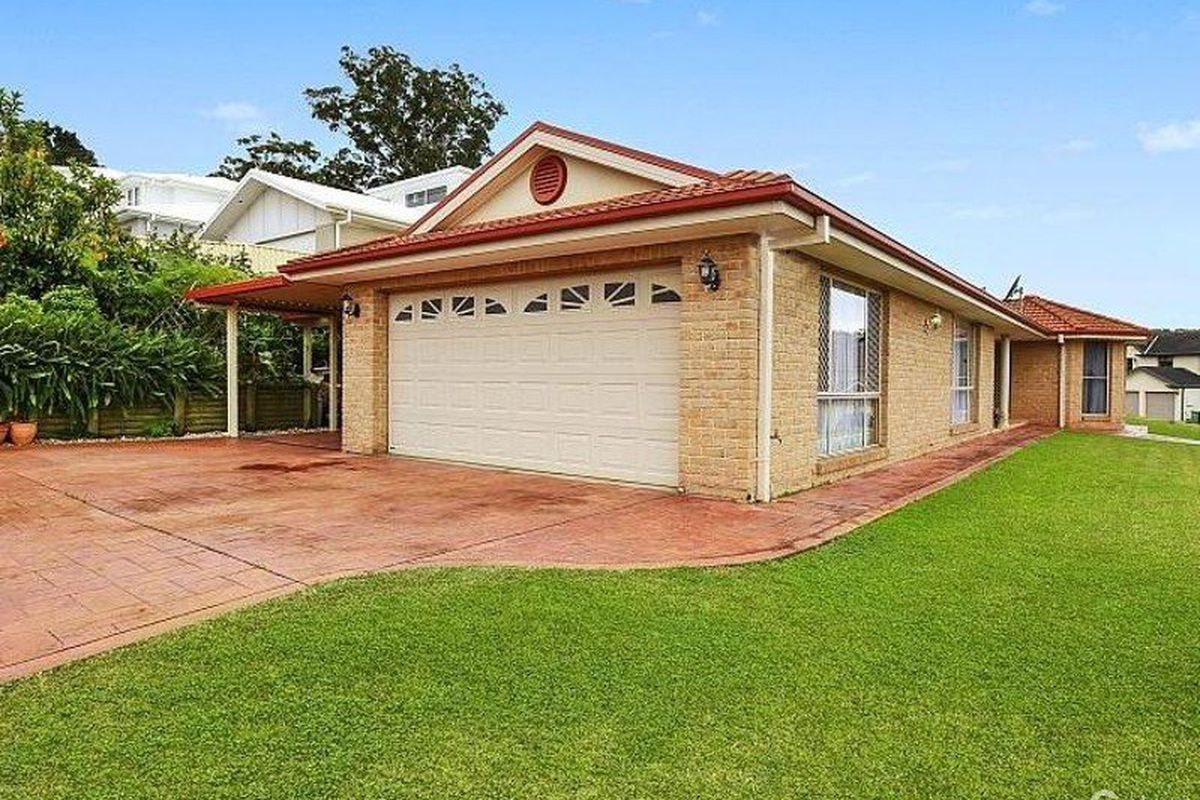14 Scribbly Gum Crescent, Erina