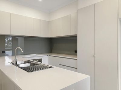 284A High Street, Belmont