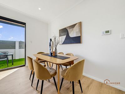 47 GOLF ROAD, Parkwood