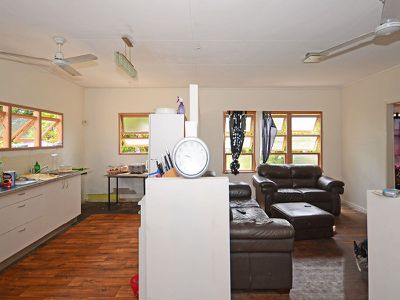 3 SOUTH STREET, Urangan