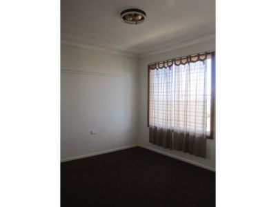 14 Canberra Road, Lake Heights