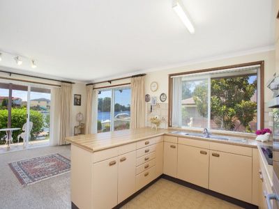 13 Corang Ave, Sussex Inlet