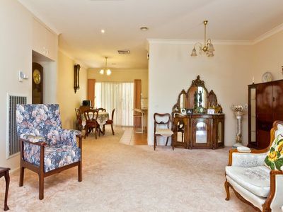 54 Southernview Drive, West Albury