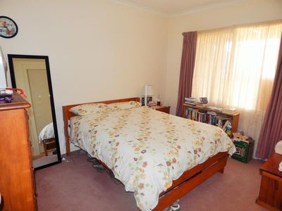 1086 Mincha-Canary Island Road, Mincha