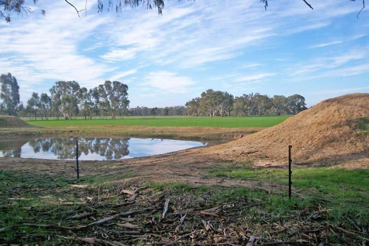 Cnr Davies Roads & Warren Roads, Undera