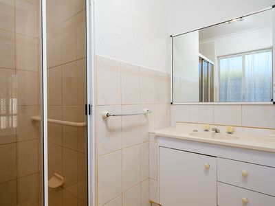 1 / 161 LAWRENCE STREET, Wodonga
