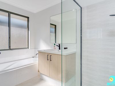 10 Paddle Way, Yanchep