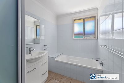 63 Kurrawan Street, Tamworth