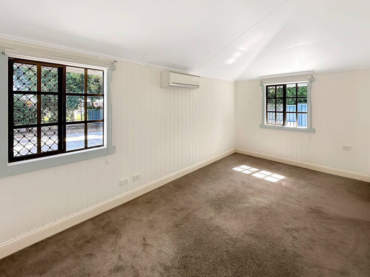 27 BEATRICE STREET, Atherton
