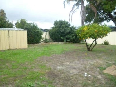 6 Drayton Court, Kelmscott