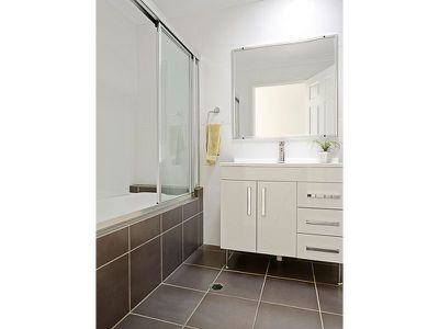 2 / 29 Turvey Crescent, St Georges Basin