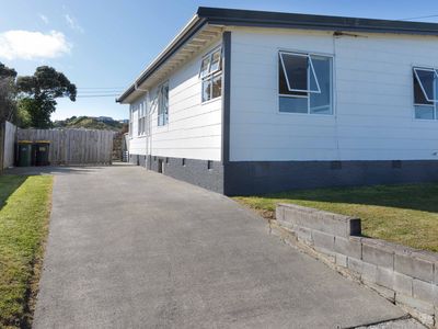 9 Morere Street, Titahi Bay