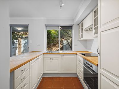 4 / 1 Brentham Street, Leederville