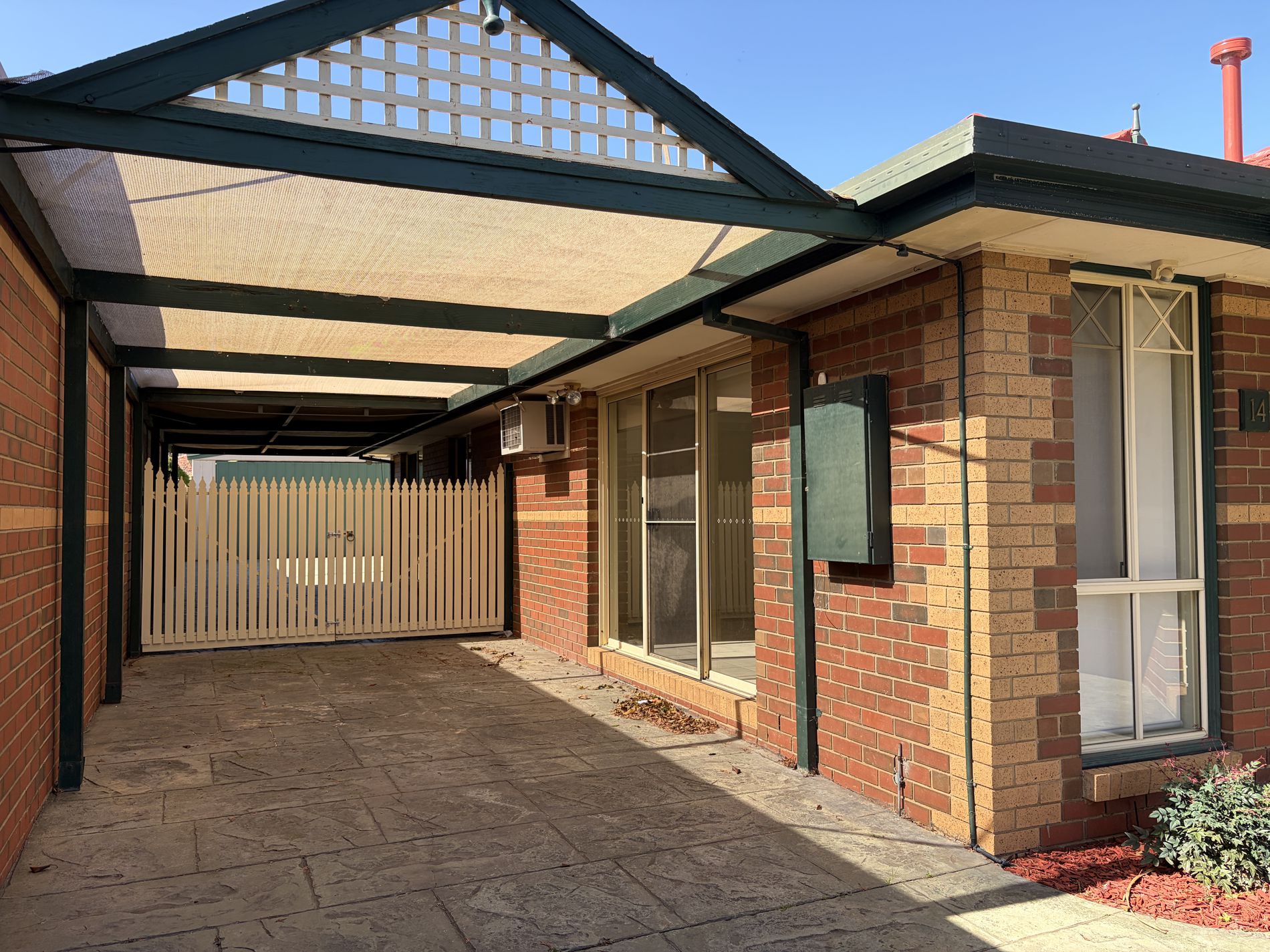 14 Latham Street, Werribee