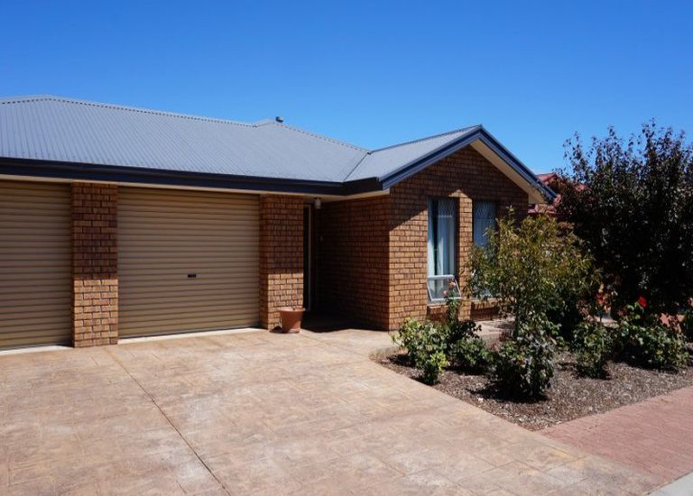 10 Debham Road, Morphett Vale