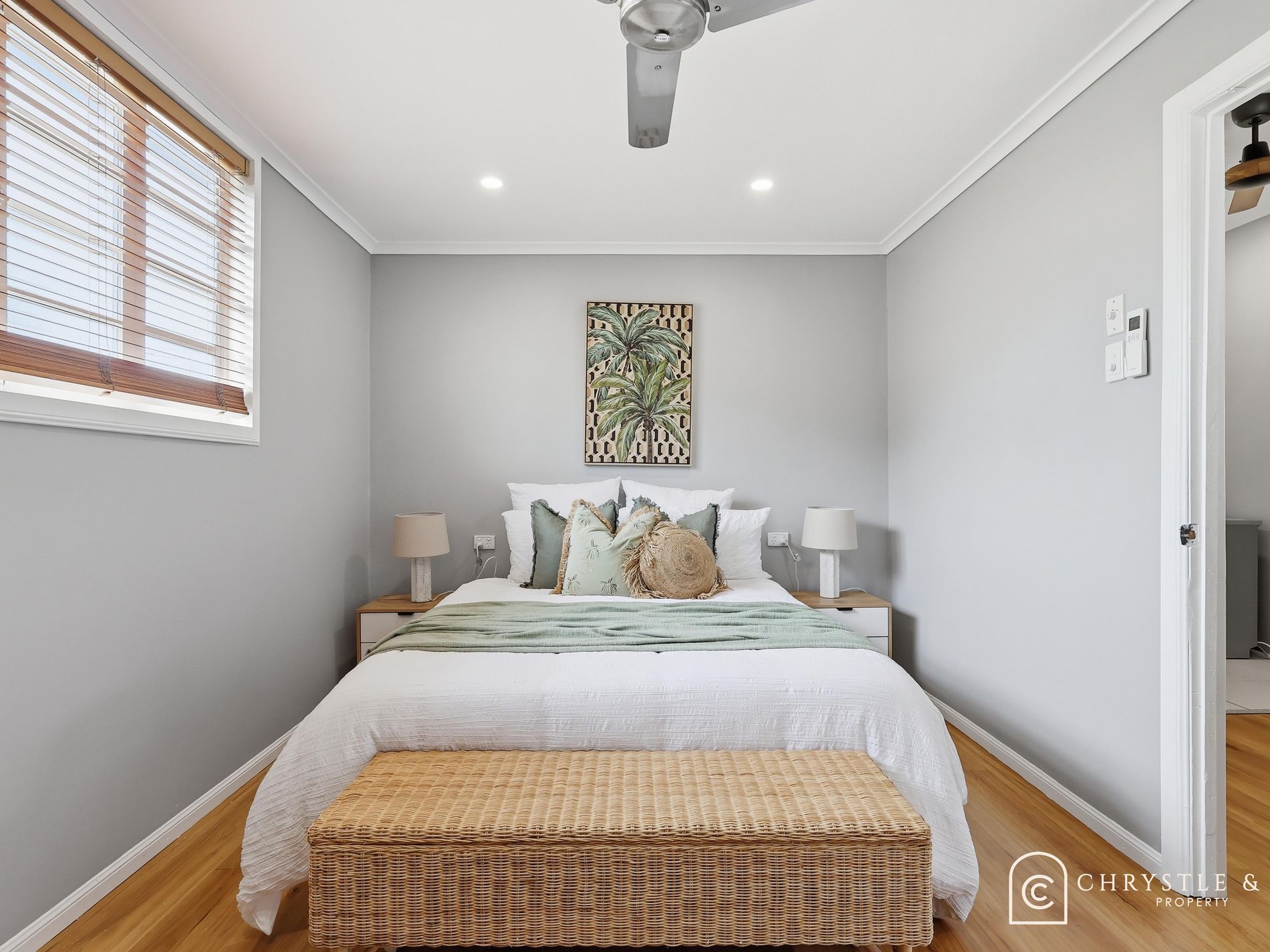 7 Hill End Road, Glenella