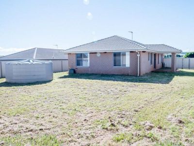 37 Frangipani Drive, Kingaroy