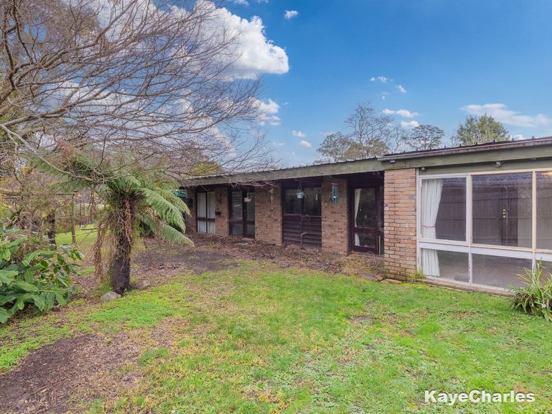 4 Young Street, Beaconsfield Upper