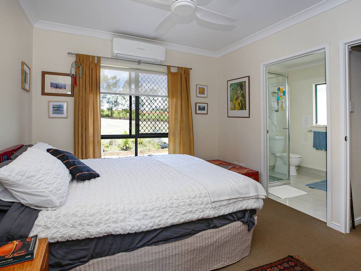 18 Barrine Road, Yungaburra