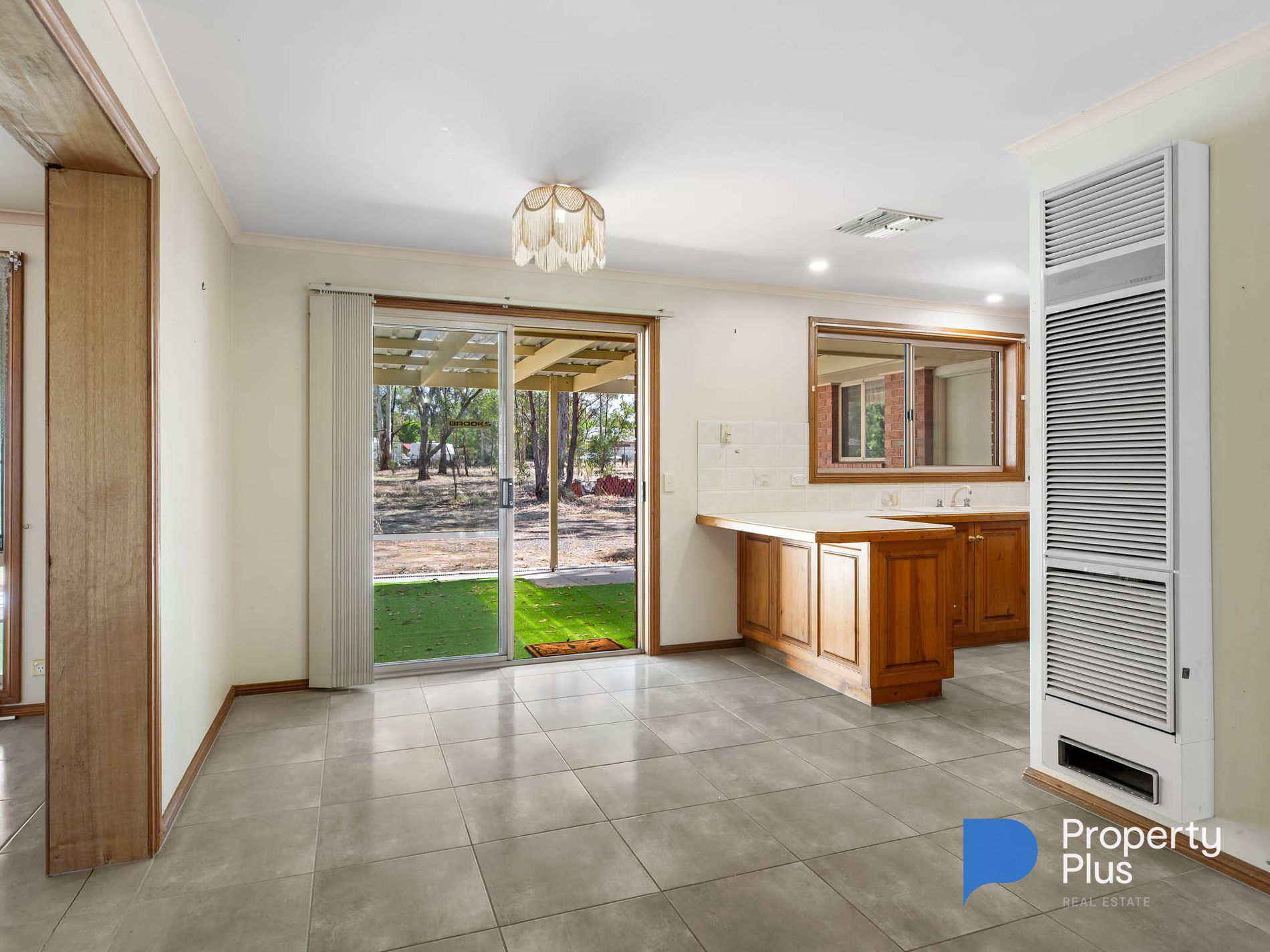 6 Peake Court, Ascot