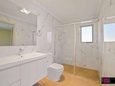 8a Hazel Street, Oaks Estate