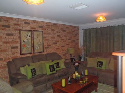 1&2 / 1 Hellyer Court, Dubbo