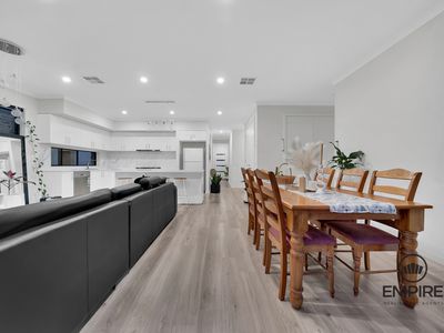 92 Athenaeum Avenue, Clyde North