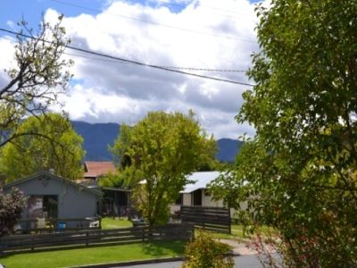 48 Freeburgh Avenue , Mount Beauty