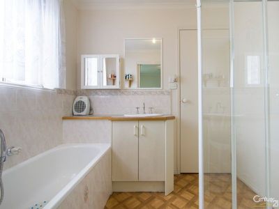 4 Burlington Chase, Hampton Park