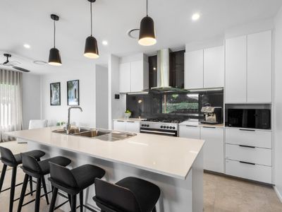 32 Summit Road, Pomona