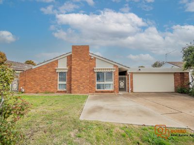 5 Hazelwood Drive, Dubbo