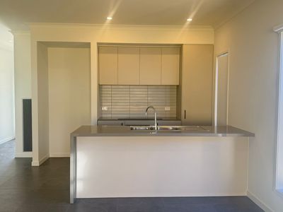 22 Lodge Way, Werribee