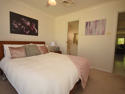 8 Jack William Drive, Dubbo