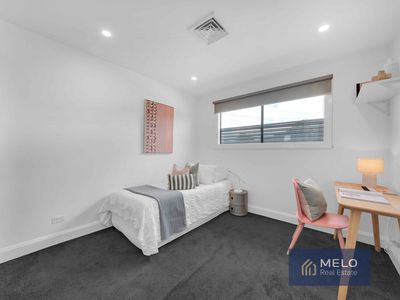 2A Lincoln Drive, Keilor East