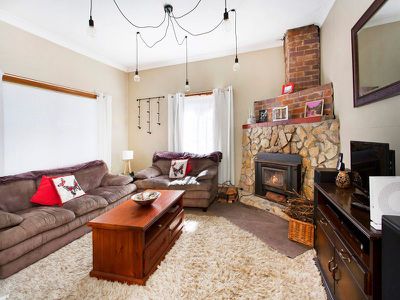 69 Lake Heights Road, Lake Heights