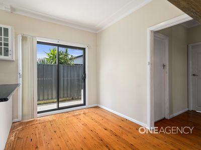 4 Carinmoney Avenue, Warilla