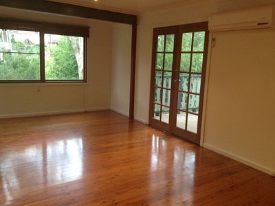 4 Aminya Place, Farmborough Heights