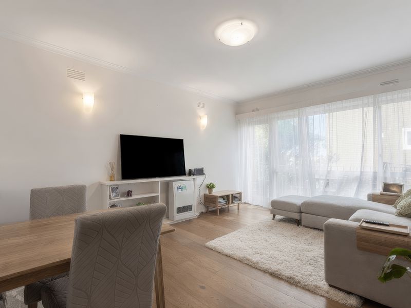 15 / 21-23 Tiuna Grove, Elwood